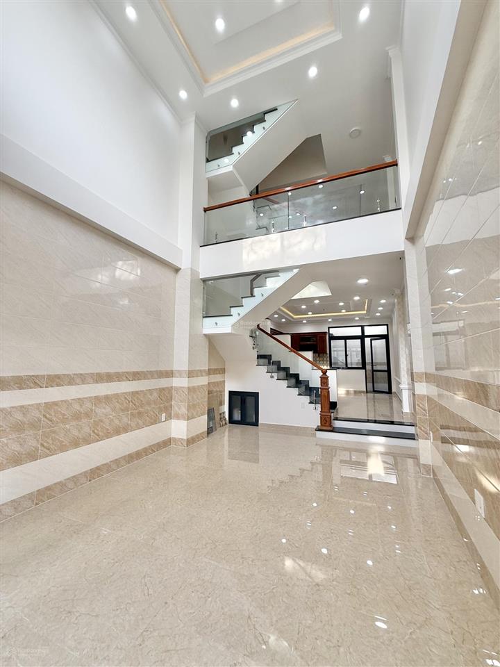 Nhà 4 tầng 59.2m2 góc 2 mt sân ô tô, nở hậu tài lộc 4.7m, cạnh vạn phúc city, urban green