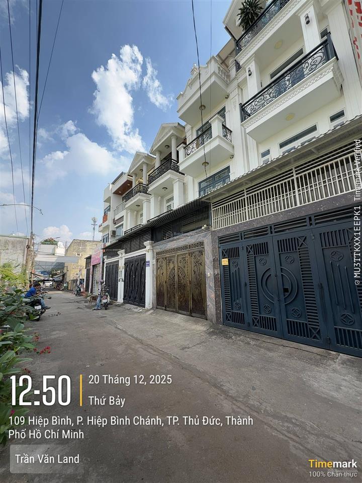 Nhà 3 tầng + lửng, ngay chợ hiệp bình, ô tô đậu trong nhà, gần vạn phúc city