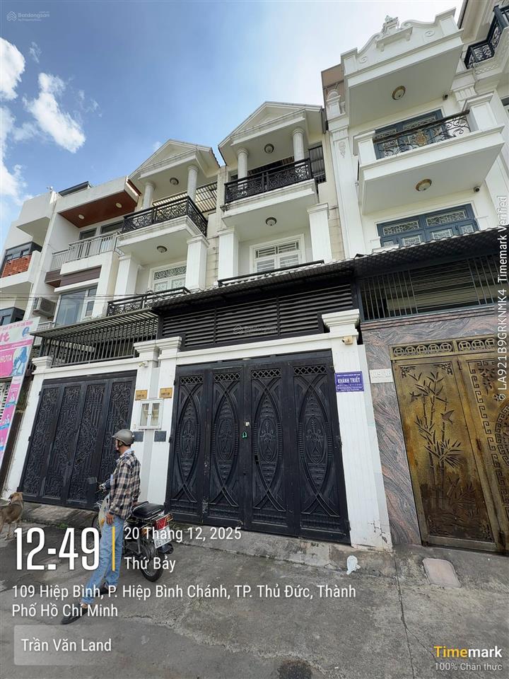 Nhà 3 tầng + lửng, ngay chợ hiệp bình, ô tô đậu trong nhà, gần vạn phúc city