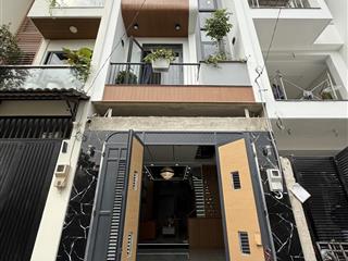 Nhà 4 tầng 200m2 sàn full nội thất, ngay vòng xoay linh đông  phạm văn đồng.