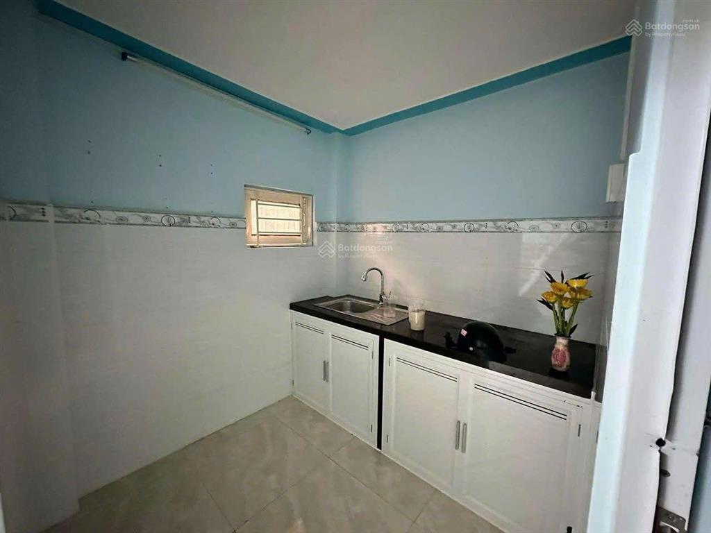 Nhà ngang 6m 2 tầng  hẻm xe hơi 3m  nhỏ có vỏ hoàn công đủ  quận 9