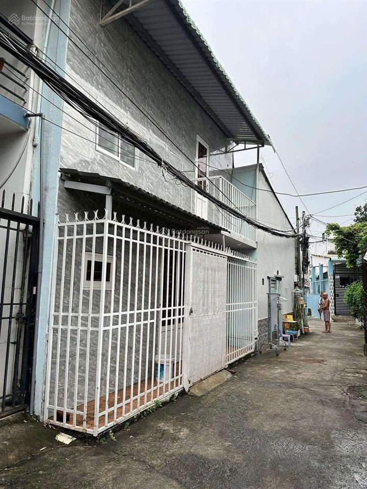 Nhà ngang 6m 2 tầng  hẻm xe hơi 3m  nhỏ có vỏ hoàn công đủ  quận 9