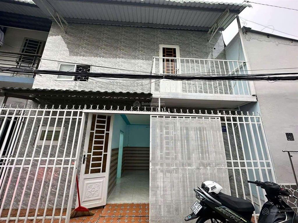 Nhà ngang 6m 2 tầng  hẻm xe hơi 3m  nhỏ có vỏ hoàn công đủ  quận 9