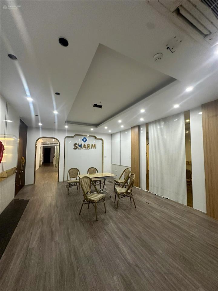 Cho thuê cửa hàng phố trần đại nghĩa  vị trí cực đẹp dt 65m x 6 tầng mặt tiền 5.5m, mọi mô hình