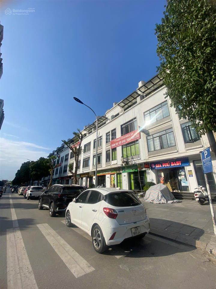 Cho thuê mặt bằng kinh doanh phố nguyễn hoàng  diện tích 50m2 x 5 tầng mặt tiền 7.4m mọi mô hình