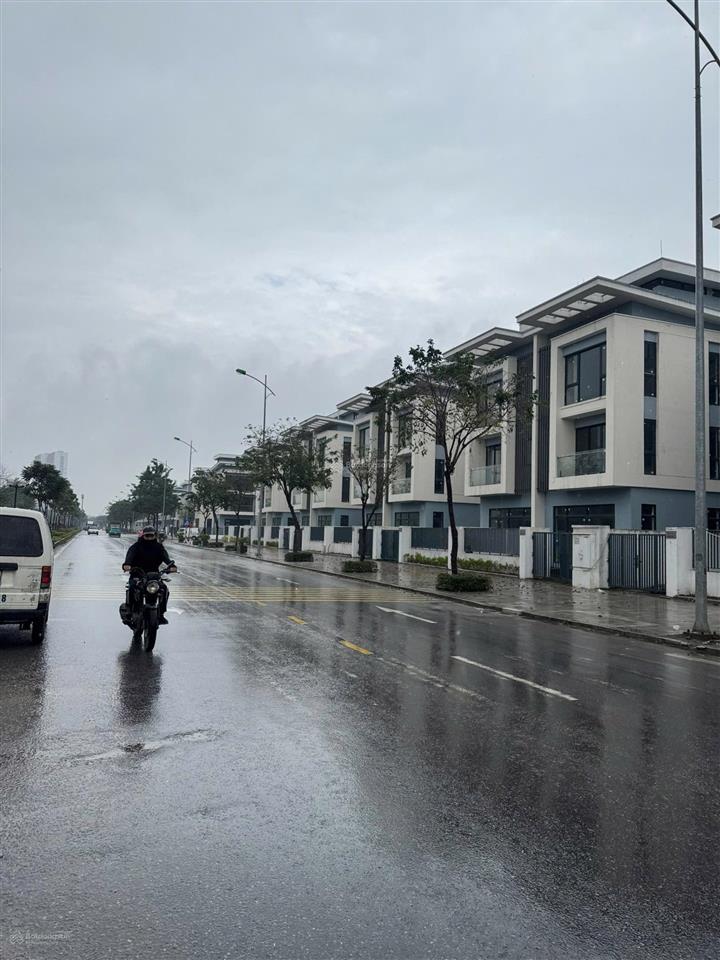 Bán đất 52m2 ngõ thông kinh doanh, ô tô vào thoả mái sát tttm aeon mall hà đông, đường lê quang đạo