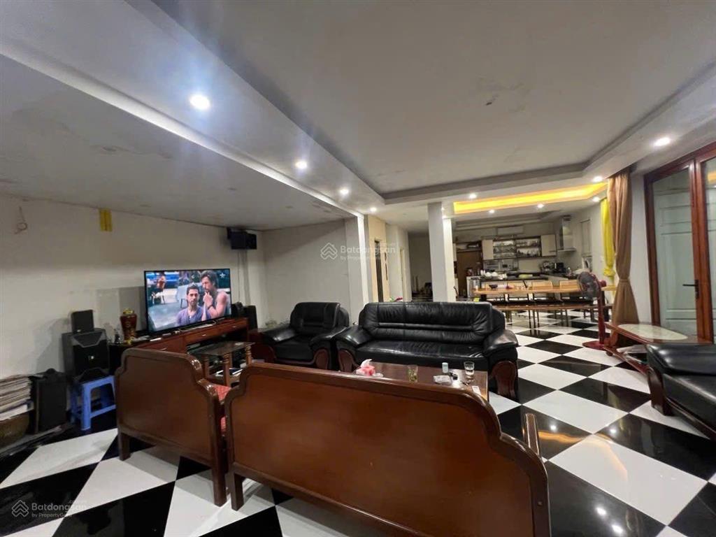 Bán biệt thự văn phú hà đông 216m mặt tiền 10m sổ nở hậu hàng hiếm