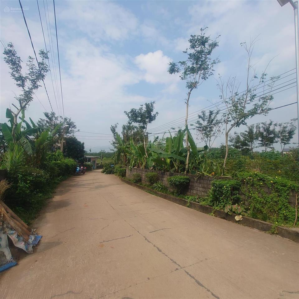 Chính chủ bán 300m2 đất trung tâm hành chính cao phong, hòa bình