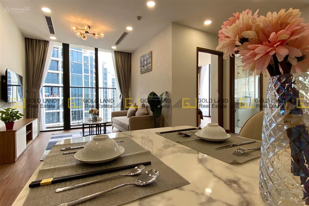 Giá tốt bán gấp căn 2pn 2wc tầng cao view đẹp, full nội thất, 7 tỷ bao phí,  0986 110 ***