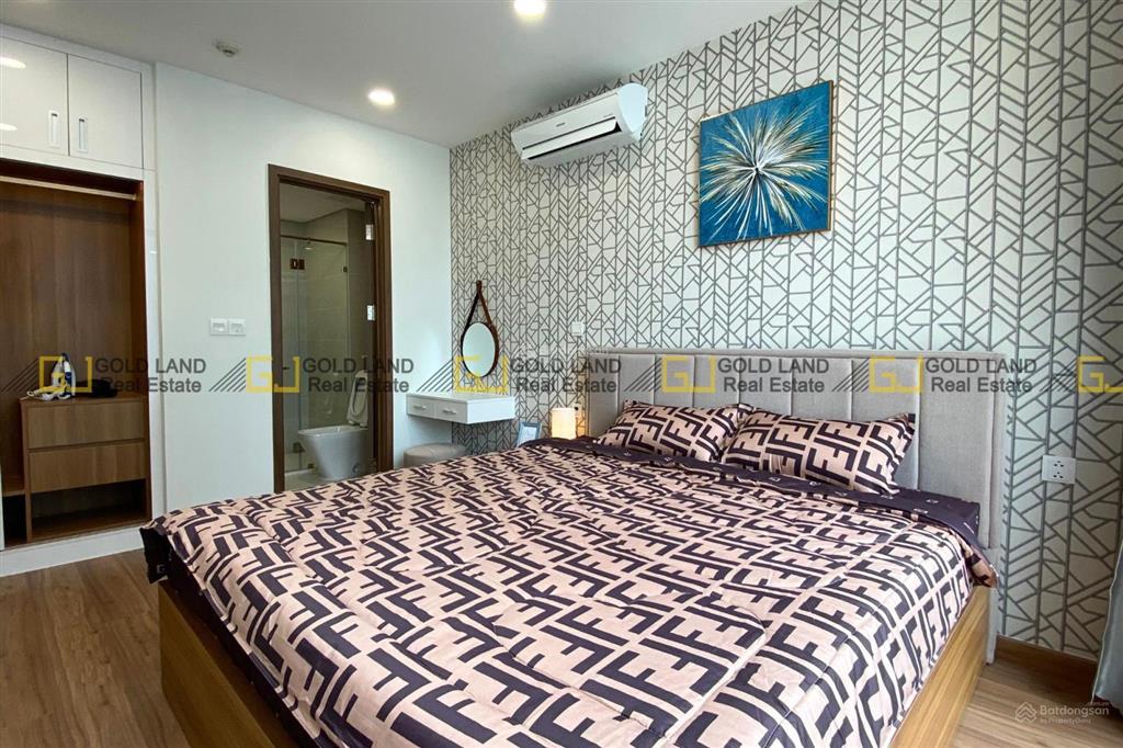 Giá tốt bán gấp căn 2pn 2wc tầng cao view đẹp, full nội thất, 7 tỷ bao phí,  0986 110 ***