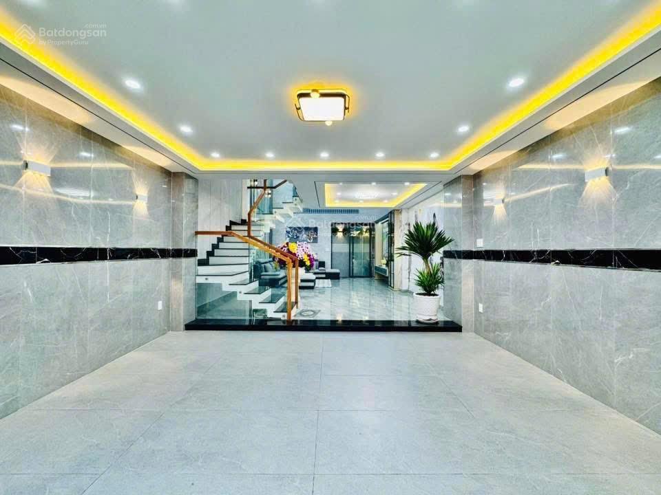 Giá chưa từng có 92,5m2, đ. đoàn thị điểm, p. 1, phú nhuận, sổ sẵn, công chứng ngay