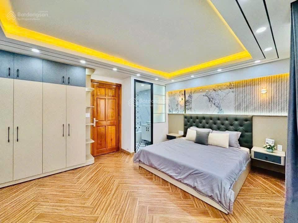 Giá chưa từng có 92,5m2, đ. đoàn thị điểm, p. 1, phú nhuận, sổ sẵn, công chứng ngay