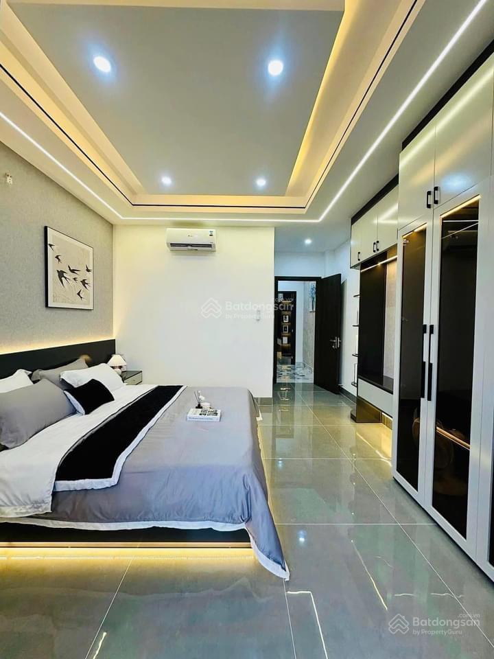 Nhà đẹp phan xích long, p. 2, phú nhuận. 64m2//2tỷ900tr cho thuê 18tr/th, hẻm 8m, sổ hồng sẵn