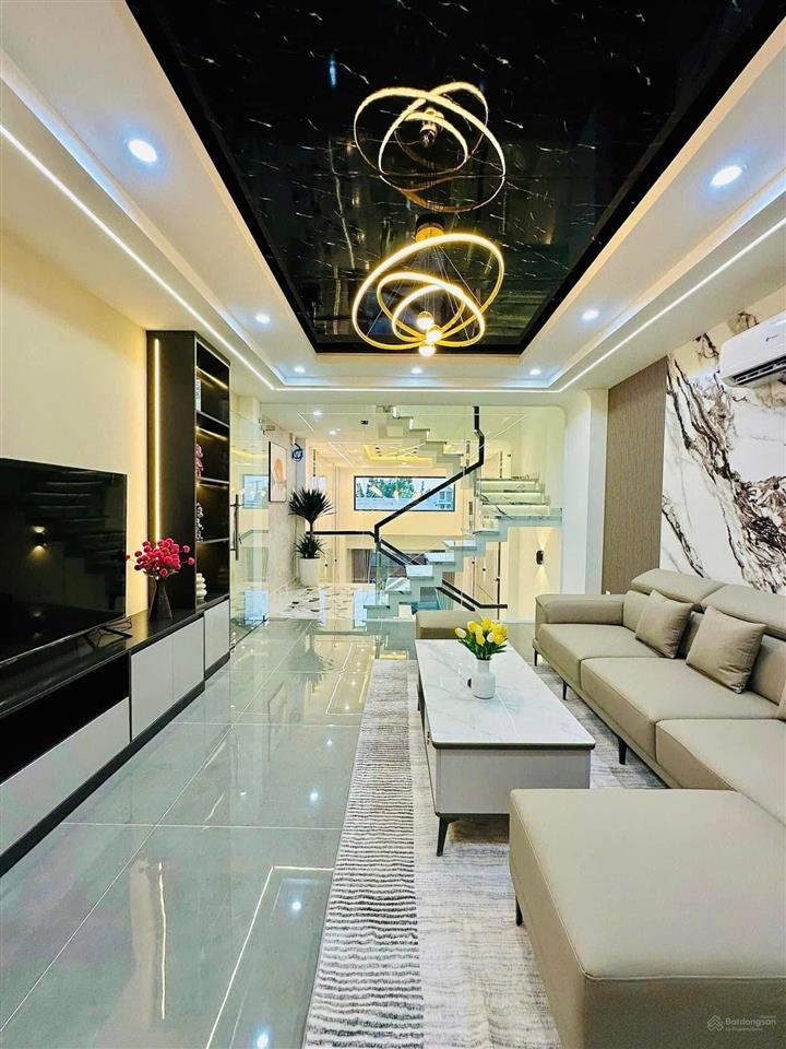 Nhà đẹp phan xích long, p. 2, phú nhuận. 64m2//2tỷ900tr cho thuê 18tr/th, hẻm 8m, sổ hồng sẵn