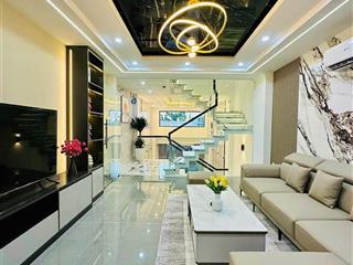 Nhà đẹp phan xích long, p. 2, phú nhuận. 64m2//2tỷ900tr cho thuê 18tr/th, hẻm 8m, sổ hồng sẵn