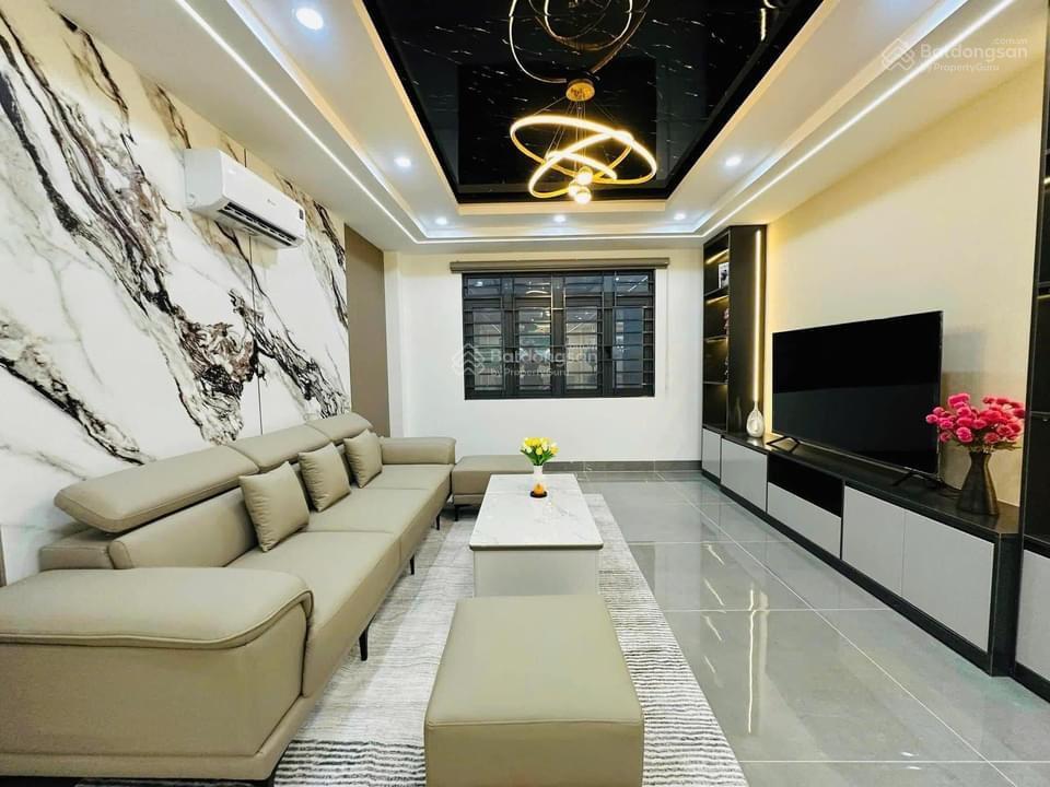 Nhà đẹp phan xích long, p. 2, phú nhuận. 64m2//2tỷ900tr cho thuê 18tr/th, hẻm 8m, sổ hồng sẵn