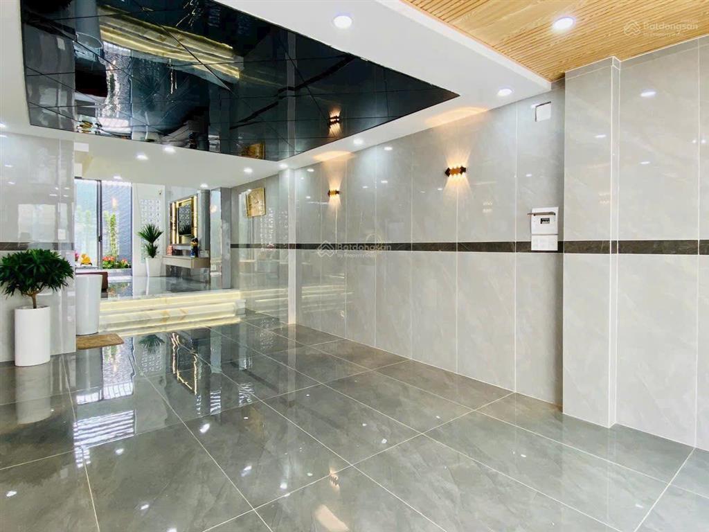 Chủ người hoa bán nhà trần phú 3 lầu 88m2 chỉ với 3,35 tỷ sổ đầy đủ , hẻm xe hơi di chuyển các quận