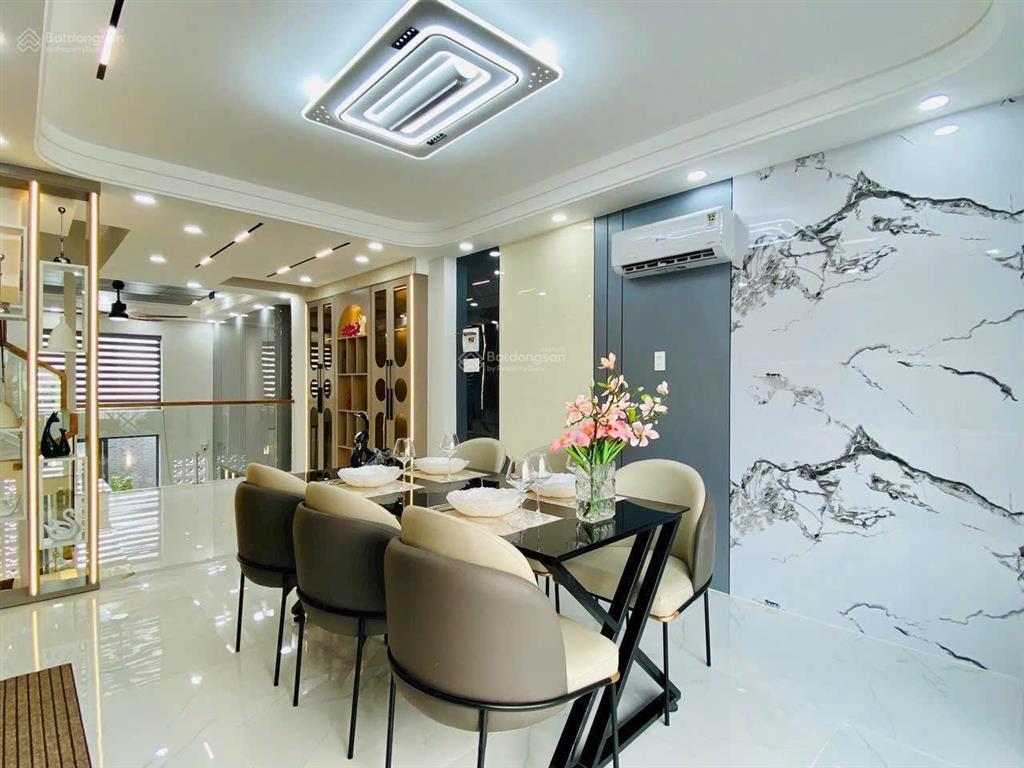 Chủ người hoa bán nhà trần phú 3 lầu 88m2 chỉ với 3,35 tỷ sổ đầy đủ , hẻm xe hơi di chuyển các quận