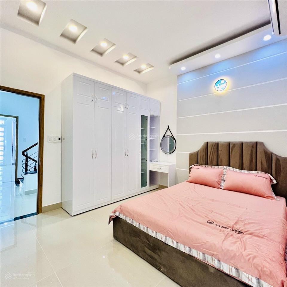 Cô hòa bán nhà mặt tiền thành công, tân phú, 87,2 m2/ nhà 4 tầng sổ riêng, đường rộng 10m