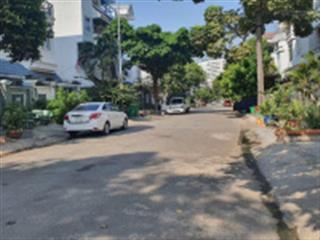 Cần bán nhanh lô đất tại đ.liên phường, p.phú hữu, q.9, giá 4,22 tỷ, dt 160m2 (8x20m), sổ hồng đủ.