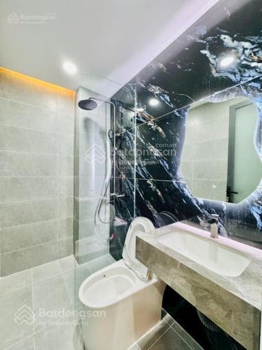 Chủ bán gấp nhà sang trung quốc định cư với con nhà hxh 418/ trần phú, p7, quận 5, 73m2, 5tỷ4