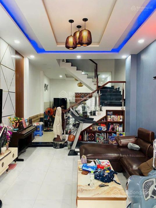 Chủ ký gửi bán gấp nhà riêng tôn đản, p8, quận 4, 60m2, 3tỷ650tr đang cho thuê 22tr/th, sổ sẵn