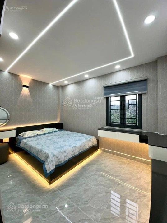 Chủ ký gửi bán gấp nhà riêng tôn đản, p8, quận 4, 60m2, 3tỷ650tr đang cho thuê 22tr/th, sổ sẵn