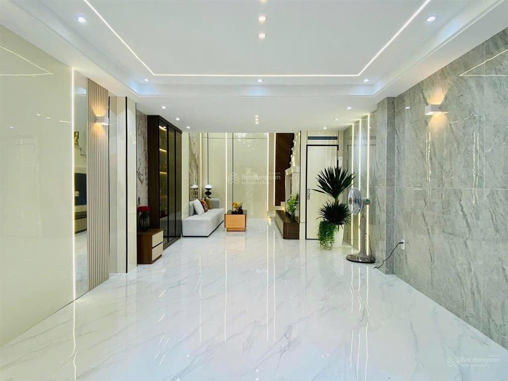 Chủ bán gấp nhà đường triệu quang phục, 2 tỷ 780 triệu, p.11, q.5, 95m2, đang cho thuê 27tr/th.