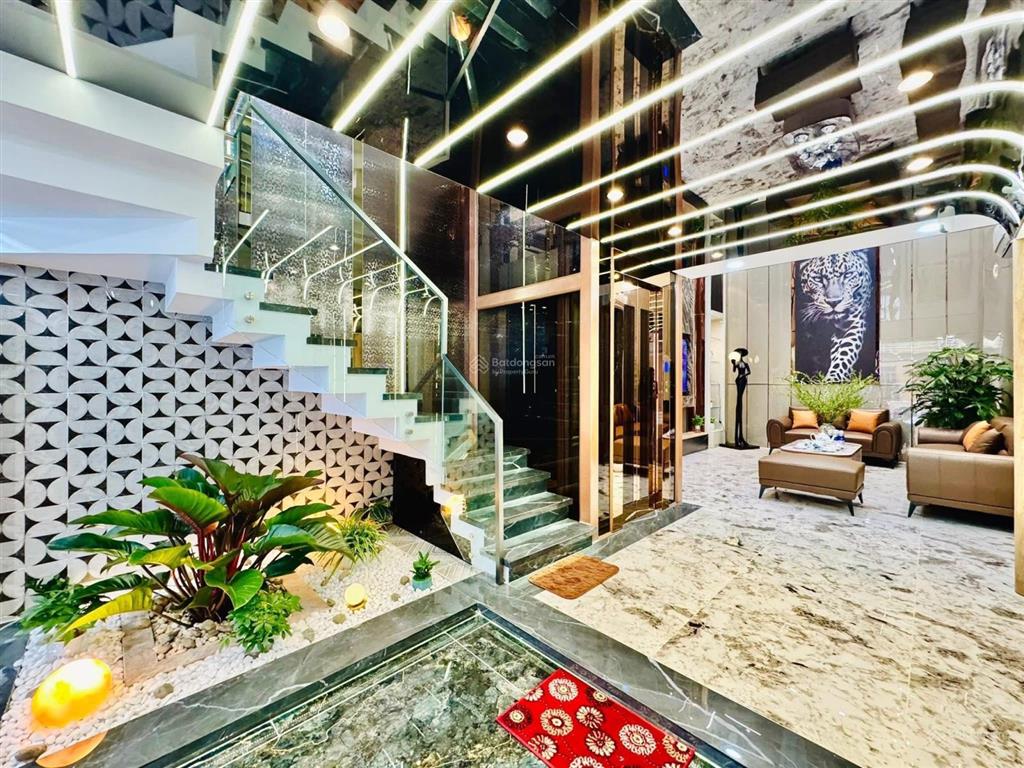 Chính chủ bán nhà đường tuệ tĩnh, p.11, q.11, 90m2, (6x16) 2 tỷ 970, ô tô tận nhà, hoàn công đủ.