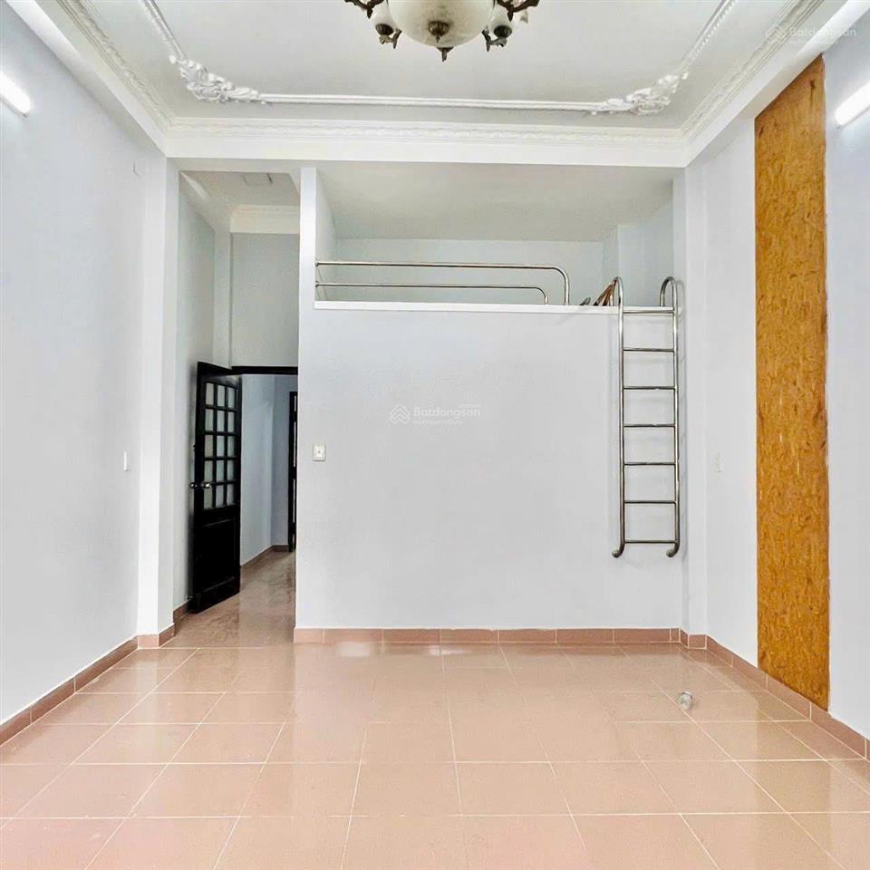 Nhà cần bán gấp hẻm xe hơi nguyễn văn khối p.11 gv, giá2.8 tỷ. dt67m2, 3 tầng. sổ hồng riêng.