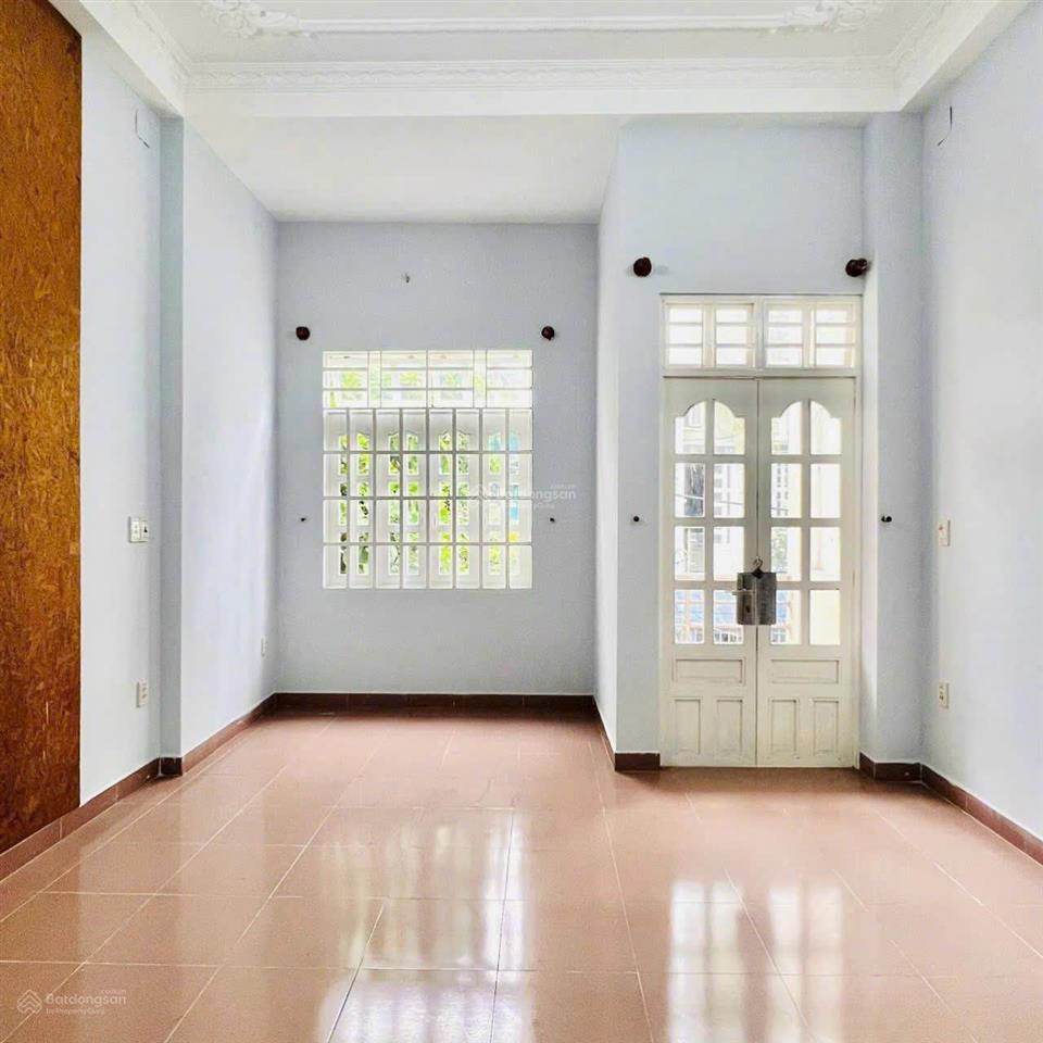 Nhà cần bán gấp hẻm xe hơi nguyễn văn khối p.11 gv, giá2.8 tỷ. dt67m2, 3 tầng. sổ hồng riêng.