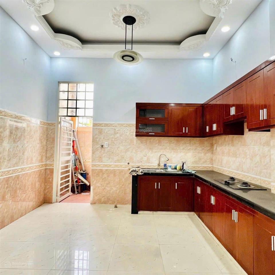 Nhà cần bán gấp hẻm xe hơi nguyễn văn khối p.11 gv, giá2.8 tỷ. dt67m2, 3 tầng. sổ hồng riêng.