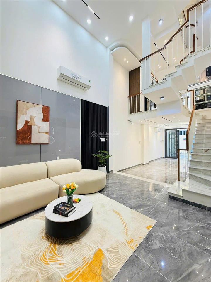 Cô mai cần bán gấp nhà phan huy ích, p.12. gò vấp. giá 3,32 tỷ. dt 60m2. 4tầng. sổ hồng riêng.