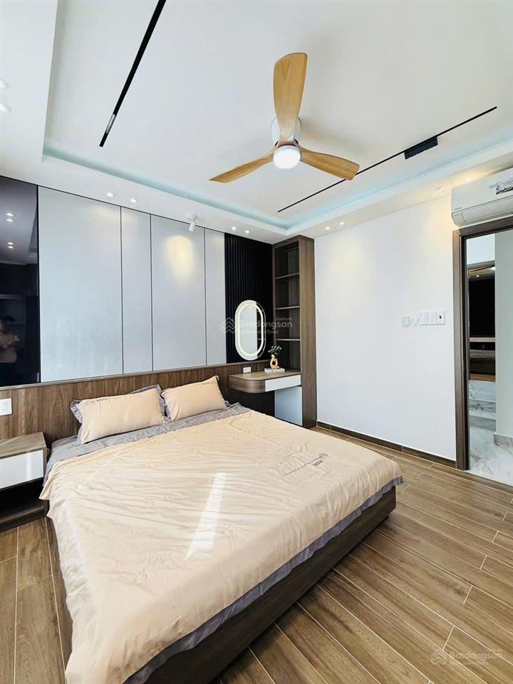 Cô mai cần bán gấp nhà phan huy ích, p.12. gò vấp. giá 3,32 tỷ. dt 60m2. 4tầng. sổ hồng riêng.