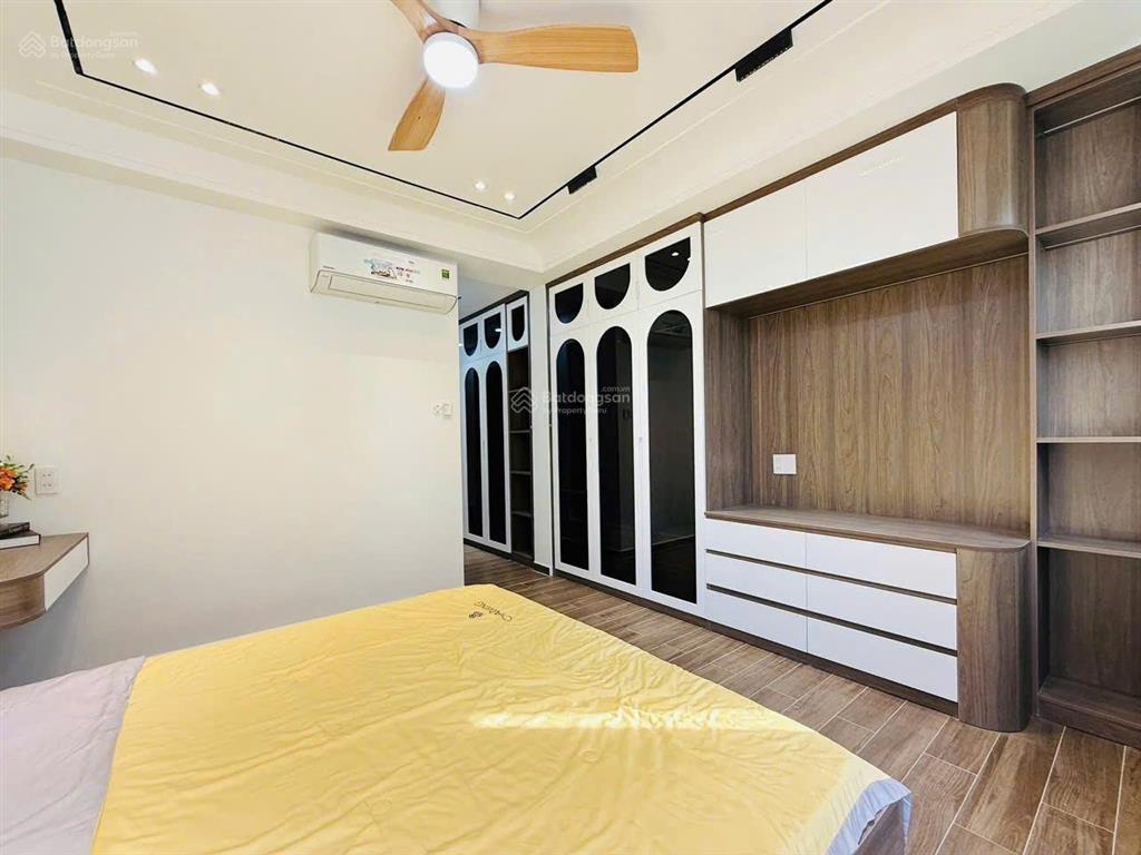 Cô mai cần bán gấp nhà phan huy ích, p.12. gò vấp. giá 3,32 tỷ. dt 60m2. 4tầng. sổ hồng riêng.