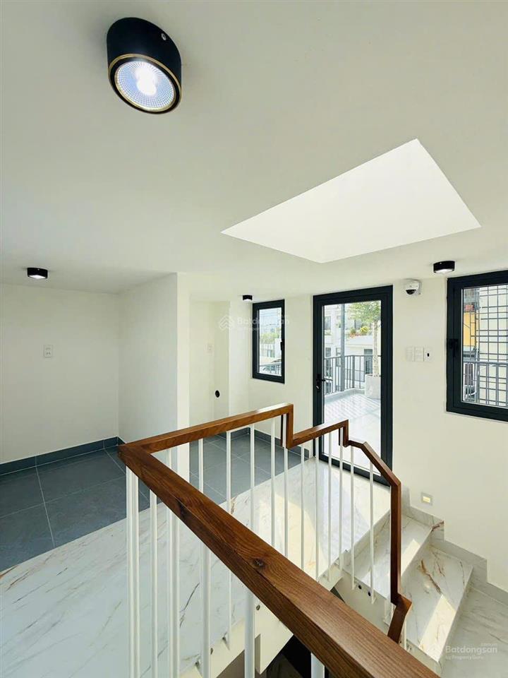 Cô mai cần bán gấp nhà phan huy ích, p.12. gò vấp. giá 3,32 tỷ. dt 60m2. 4tầng. sổ hồng riêng.