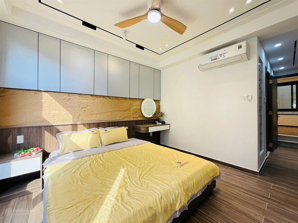 Cô mai cần bán gấp nhà phan huy ích, p.12. gò vấp. giá 3,32 tỷ. dt 60m2. 4tầng. sổ hồng riêng.