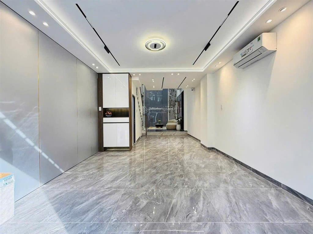 Cô mai cần bán gấp nhà phan huy ích, p.12. gò vấp. giá 3,32 tỷ. dt 60m2. 4tầng. sổ hồng riêng.