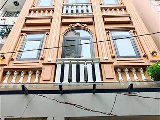 Chủ kẹt ngộp tiền cần xoay trước tết 4,89 tỷ bán gấp tại phú nhuận. dtcn 90m2, shr, dtsd 450m2, hđt