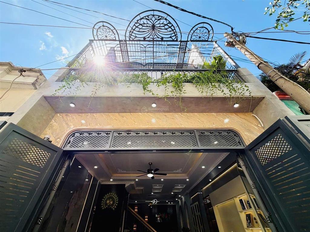 Chịu lỗ bán gấp giá 3,32 tỷ tại cư xá đô thành, quận 3. dt 72,5m2, shr,  0901 388 *** chốt deal vội