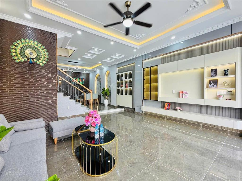 Chịu lỗ bán gấp giá 3,32 tỷ tại cư xá đô thành, quận 3. dt 72,5m2, shr,  0901 388 *** chốt deal vội