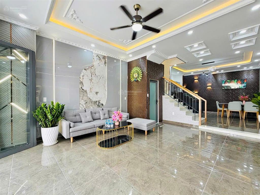 Chịu lỗ bán gấp giá 3,32 tỷ tại cư xá đô thành, quận 3. dt 72,5m2, shr,  0901 388 *** chốt deal vội