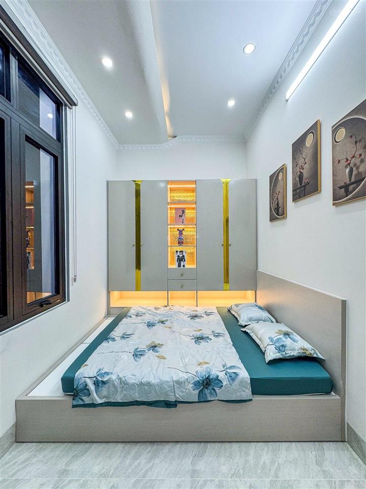 Chủ ngộp bank bán gấp giá 2,67 tỷ nr tại q11, trần quý. dt 70m2, shr, hđt kinh doanh 17 triệu/1 th.