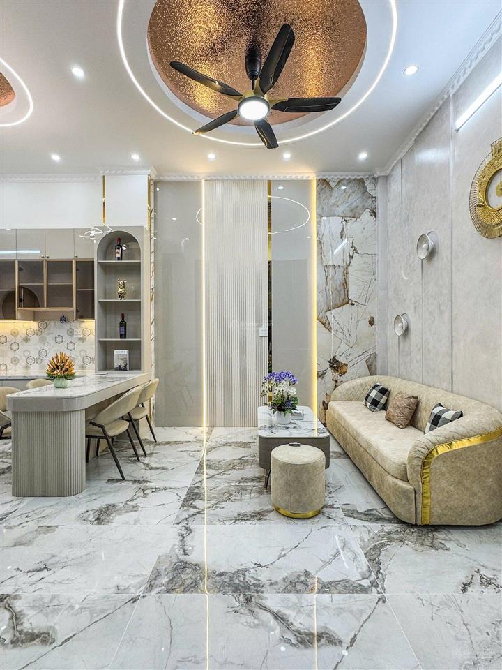 Chủ ngộp bank bán gấp giá 2,67 tỷ nr tại q11, trần quý. dt 70m2, shr, hđt kinh doanh 17 triệu/1 th.