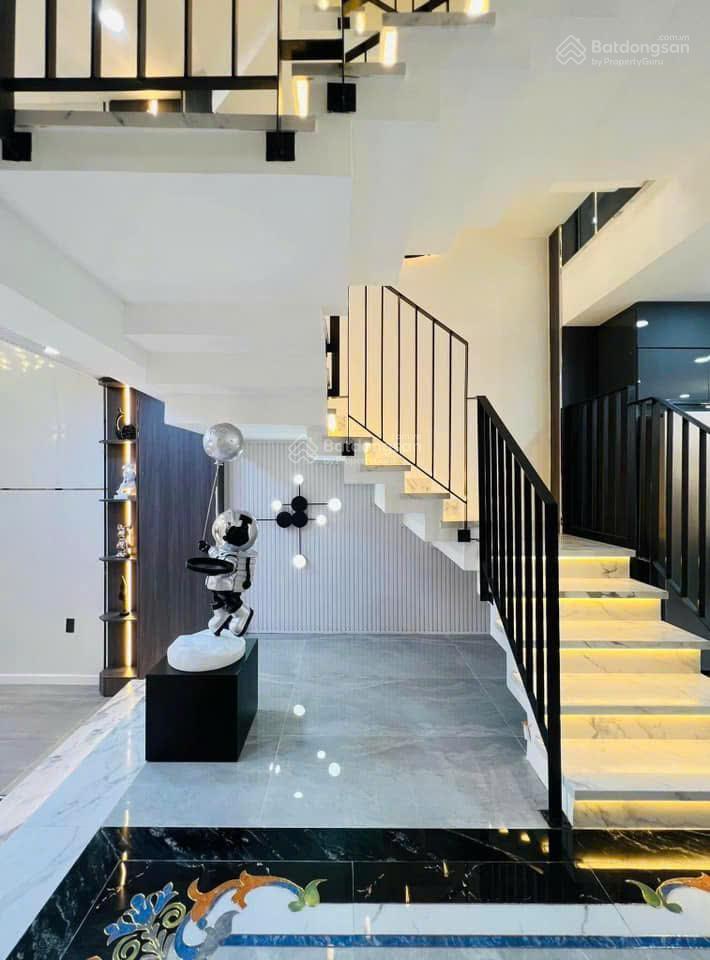 Sở hữu ngay căn nhà hxh đường vườn chuối , p4 , q3 dt 81m2 giá 3 tỷ 390 sổ hồng riêng chính chủ