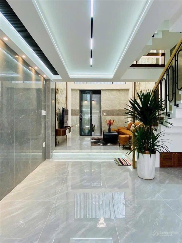 Cực kì hiếm bán nhà hẻm 6m đường huỳnh mẫn đạt p2 q5 dt 64m2 giá 3tỷ390 sổ hồng riêng chính chủ