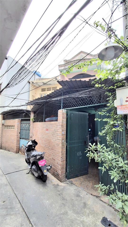 Bán nhà 4.6x10m  2 tầng  căn góc hẻm 3m  gần công viên lê thị riêng  nhỉnh 6 tỷ