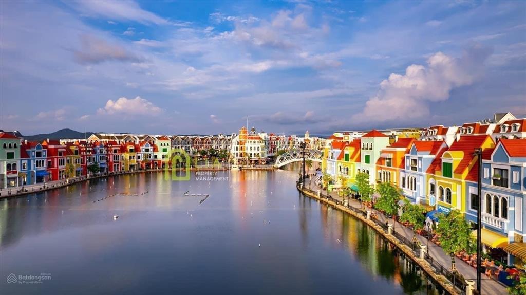 Cho thuê 10 nhà liền kề gran world phú quốc