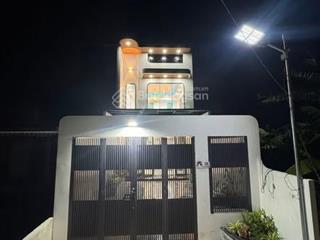 Bán nhà sân vườn  4pn, 4wc, 180m2 giá tốt ở mỹ hạnh nam, đức hòa, long an