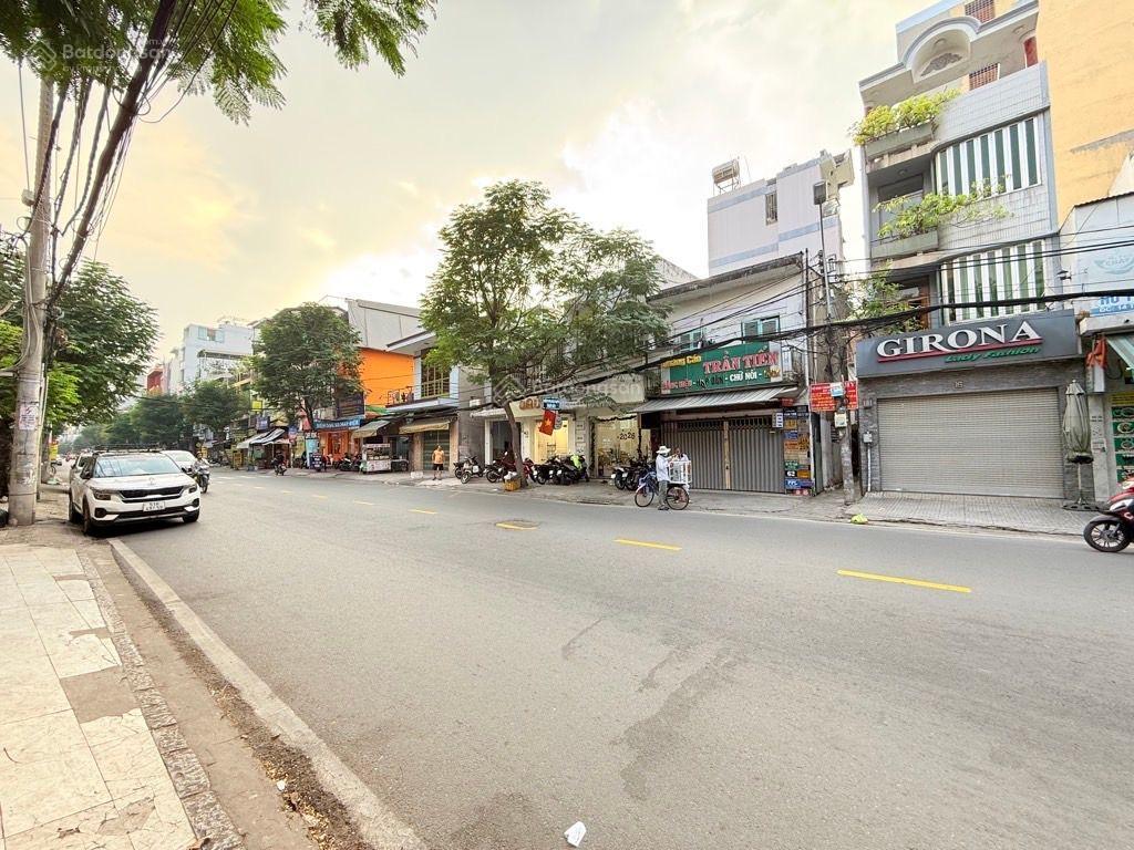 Bán nhà mặt tiền trương công định quận tân bình 24 tỷ ngang 5,3m